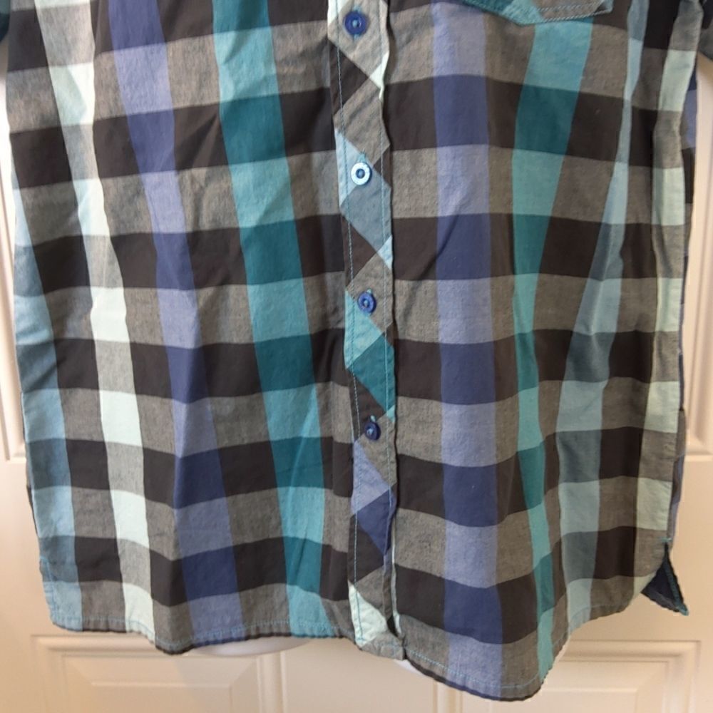 (3/$20) ENYCE button front checkered shirt - Picture 3 of 12
